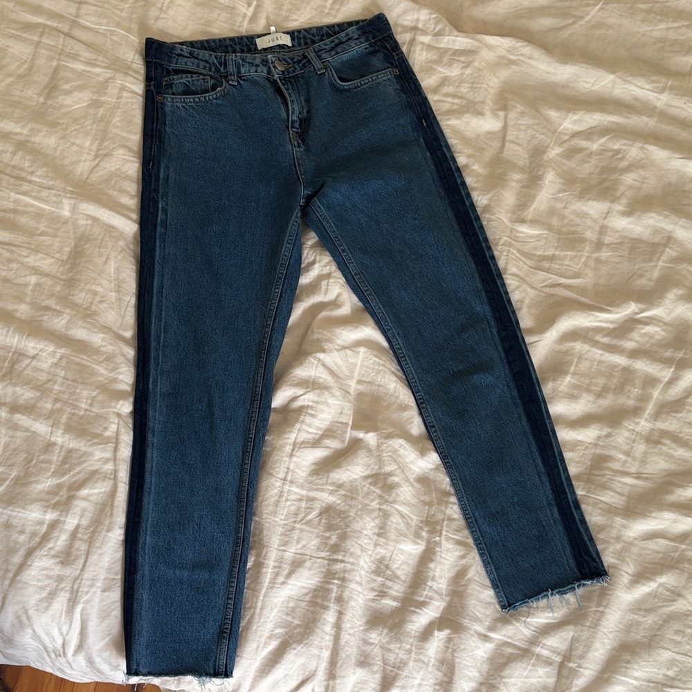 The SOFTEST Cropped Jeans w/ Cute Side Stripe sz.27